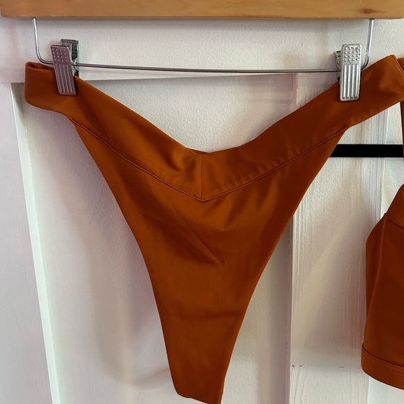 Parade scoop neck bikini and thong bottom - Picture 2 of 7